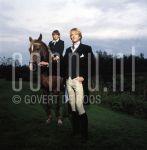 10-09-2002 Adam Curry at home in Rijkevorsel, Belgium. September 10, 2002.

[keywords]Posed, Horse[/keywords]